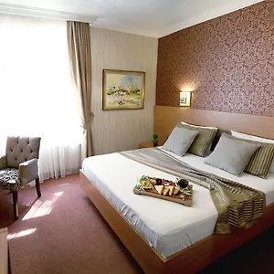 The Rise Aron Business Merter Otel