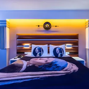 3* فندق جاليري آندريزدنس