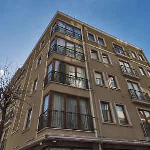 Hotel Alphonse, Istanbulská provincie